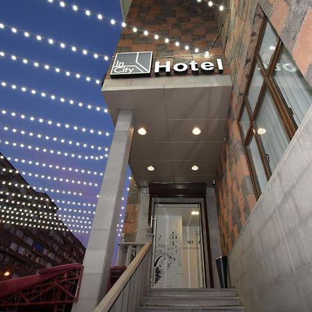 In City Hotel Jerevan Eksteriør bilde
