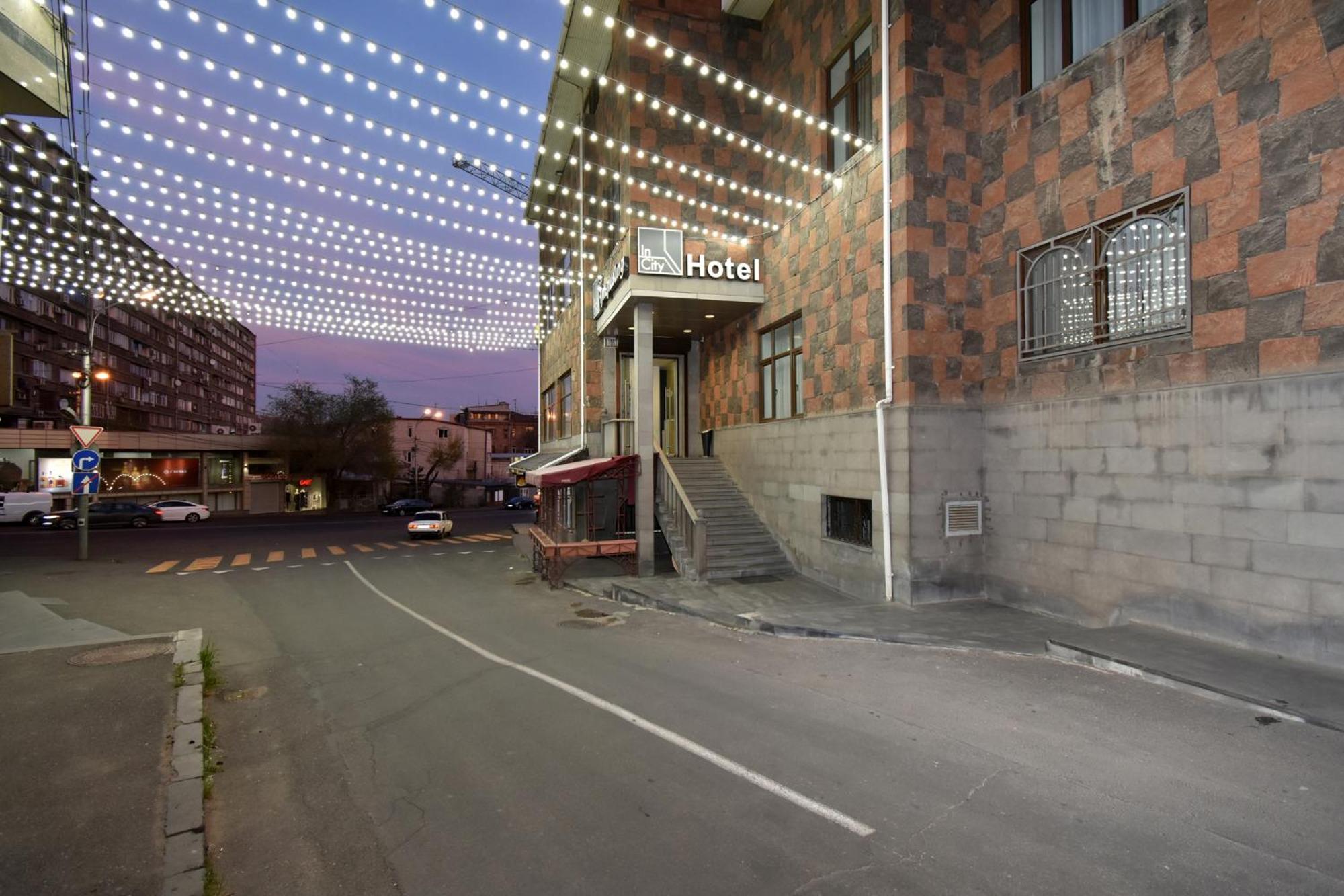In City Hotel Jerevan Eksteriør bilde